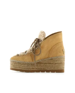 Bota baja borreguito en serraje camel Creta