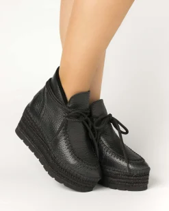 Bota baja en bost negro Creta