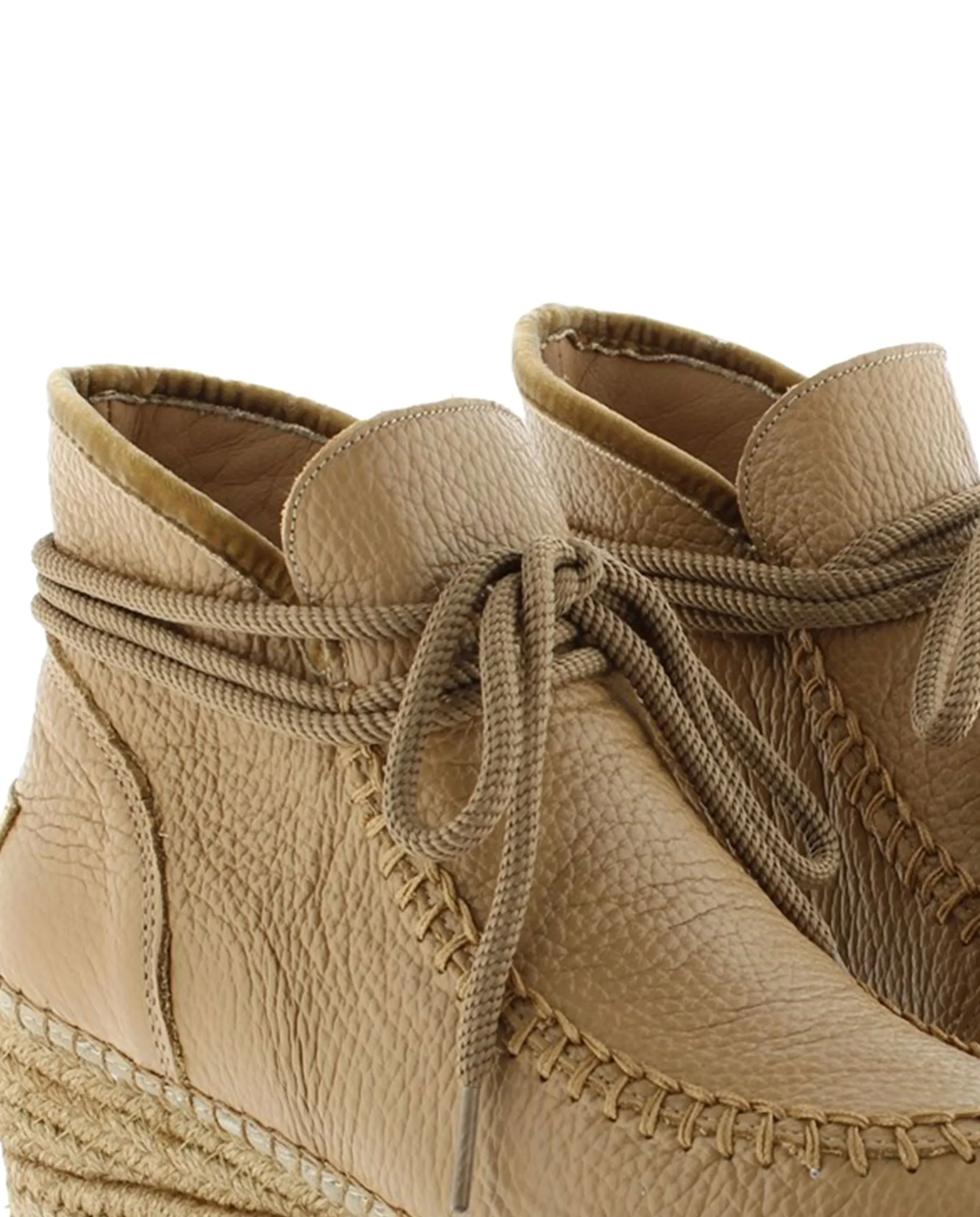 Bota baja en napa camel Creta