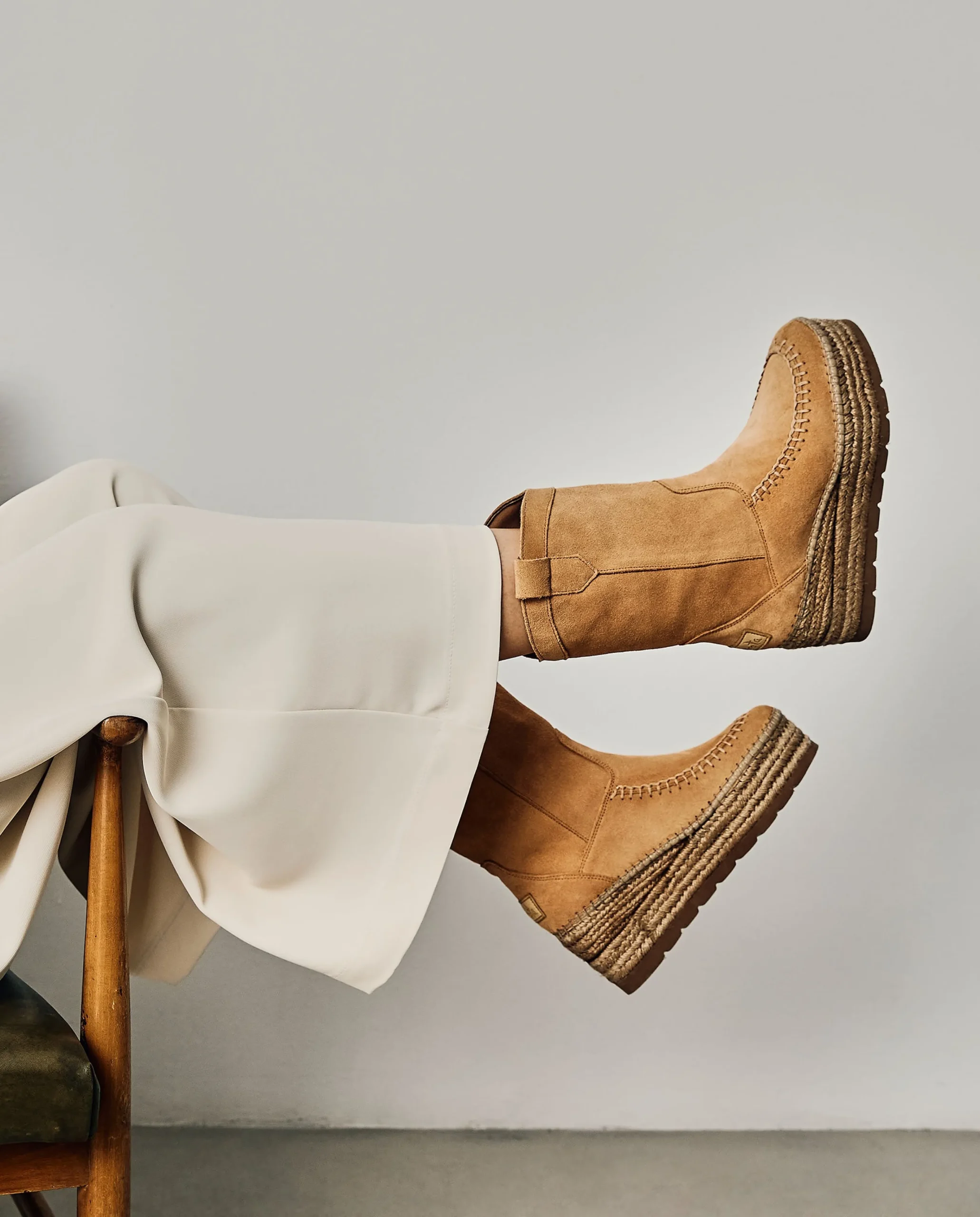 Bota Cowboy en serraje camel Creta