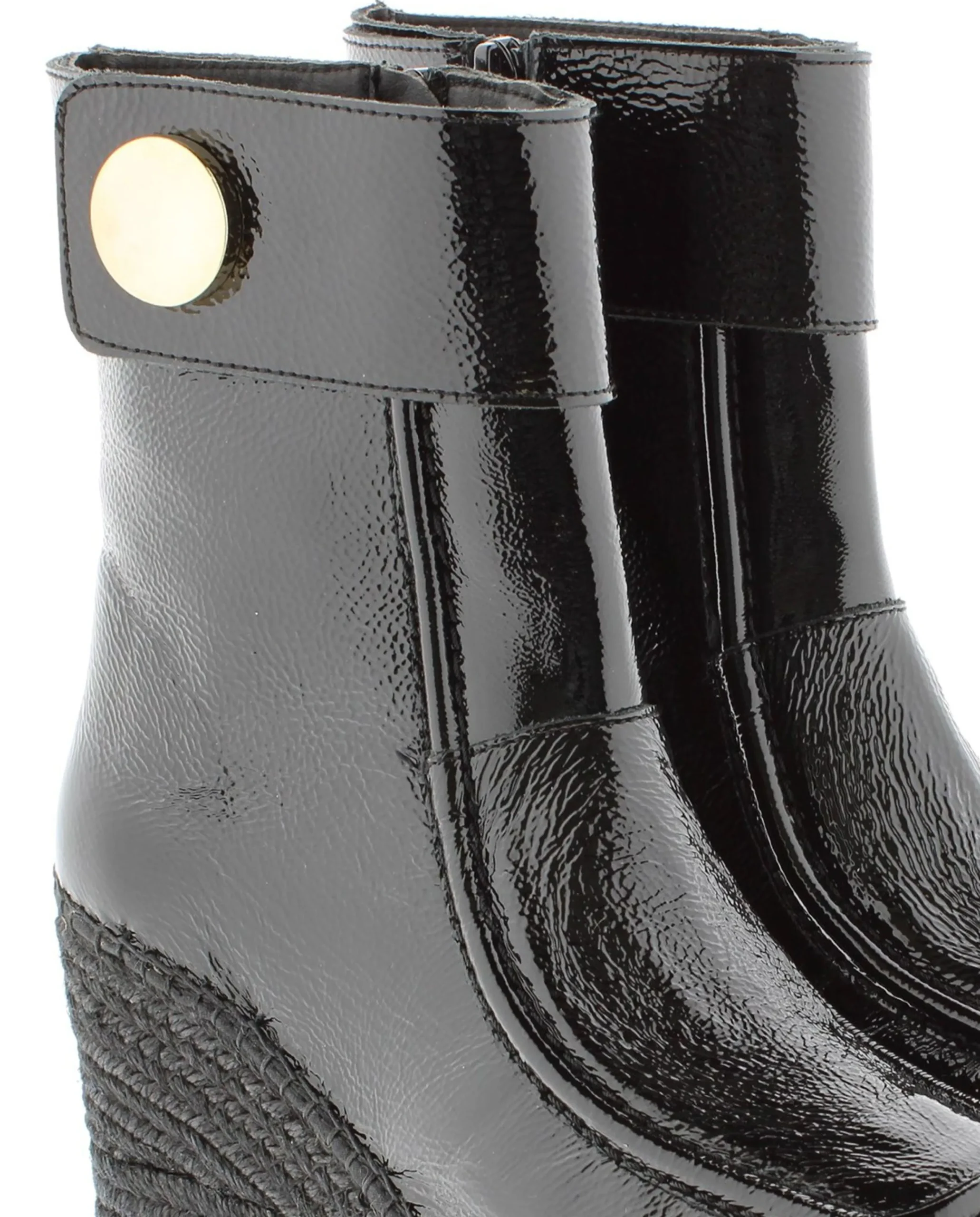Botin en charol negro Cuba