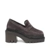 Mocasín de tacón en cavallo gris Panteta