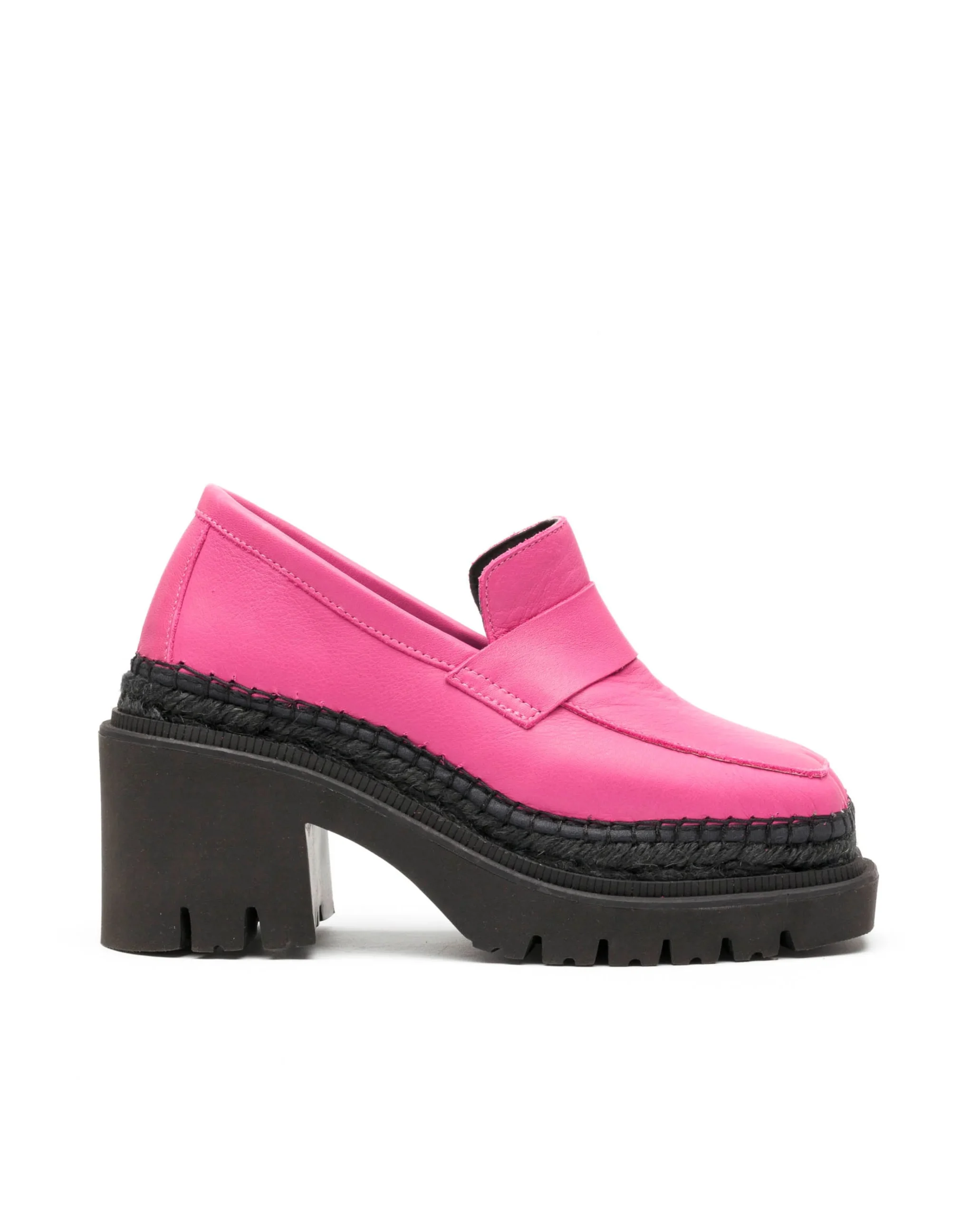 Mocasín de tacón en velvet fuxia Panteta