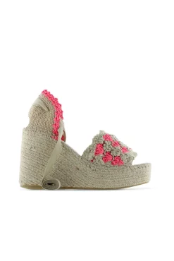 Sandalia cintas en ganchillo fluor fuxia