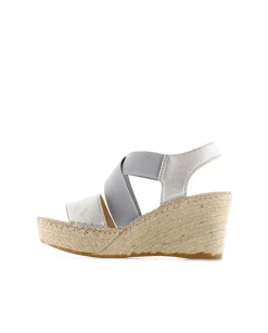 Sandalia elásticos en napa metal perla Dominica