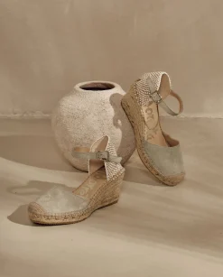 Sandalia en serraje agua claro Clavel