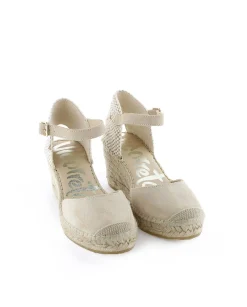 Sandalia en serraje arena Clavel