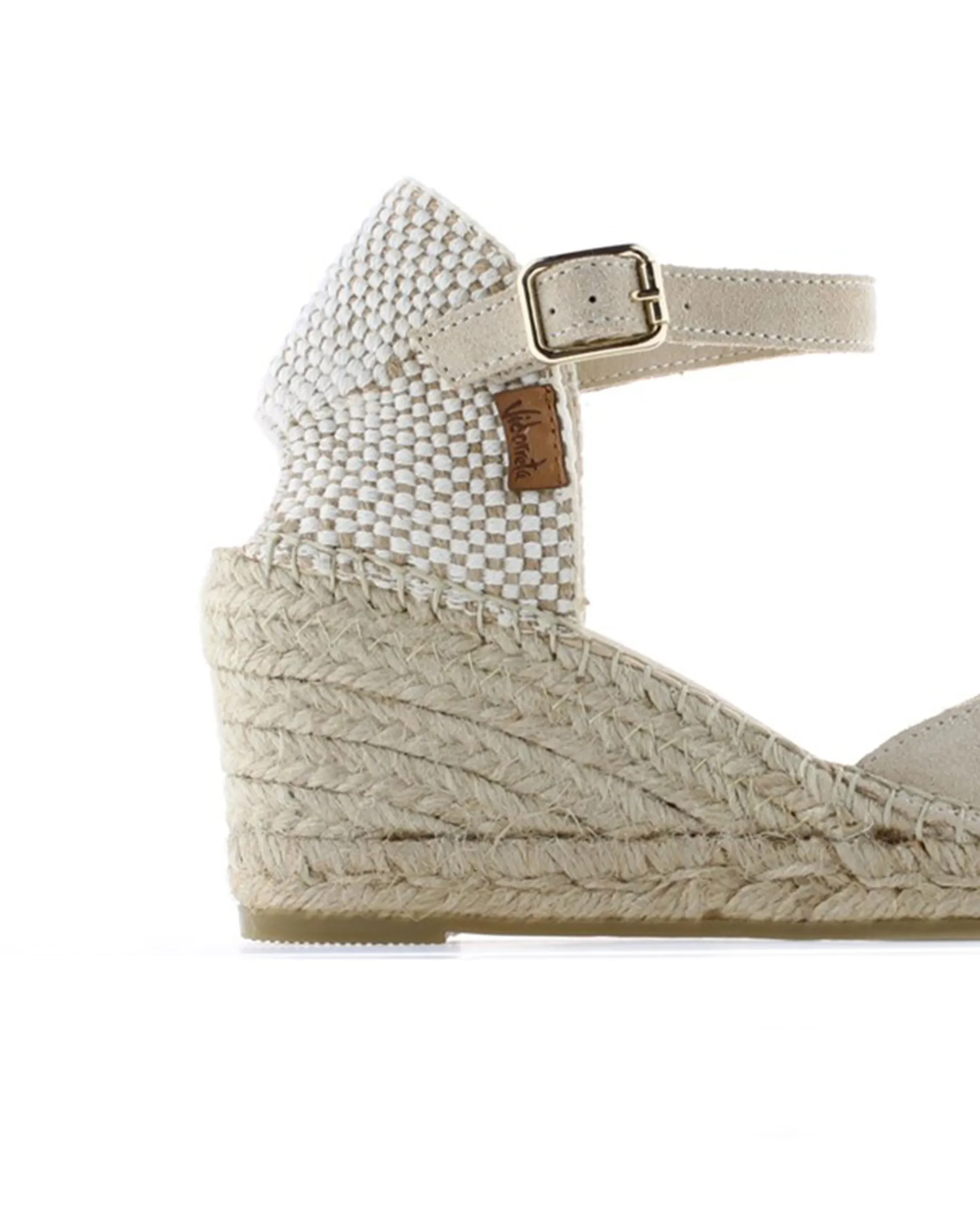 Sandalia en serraje arena Clavel