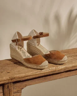 Sandalia en serraje cuero Clavel