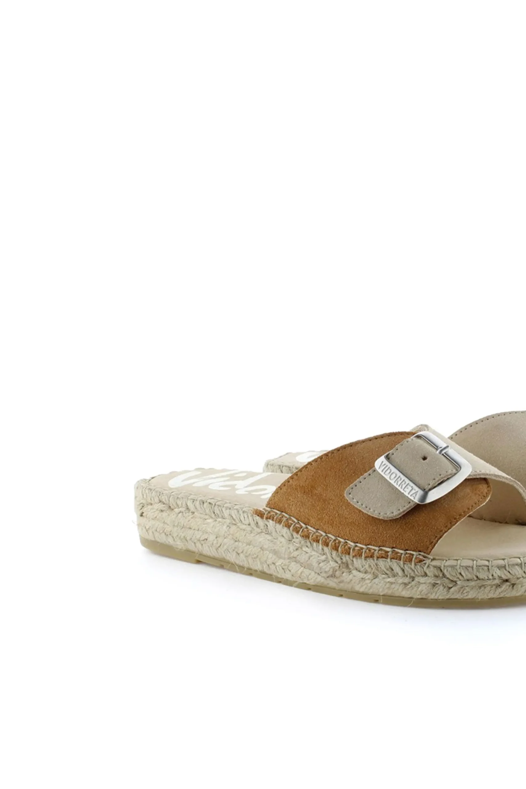 Sandalia hebilla serraje arena-cuero