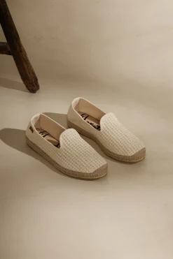 Slipper rafia nudos crudo Borneo