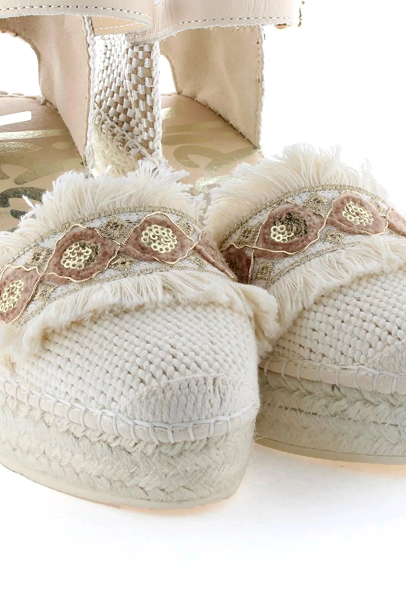 Valenciana novia cerrado crudo Tilo 7