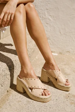 Zueco cruzado vaquetta natural