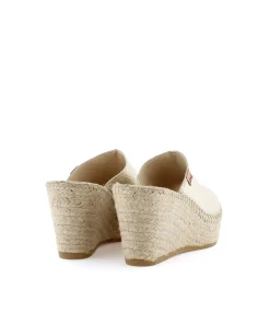 Zueco en napa metal dorado Dominica