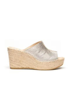 Zueco napa metal plata Dominica