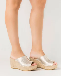 Zueco napa metal plata Dominica